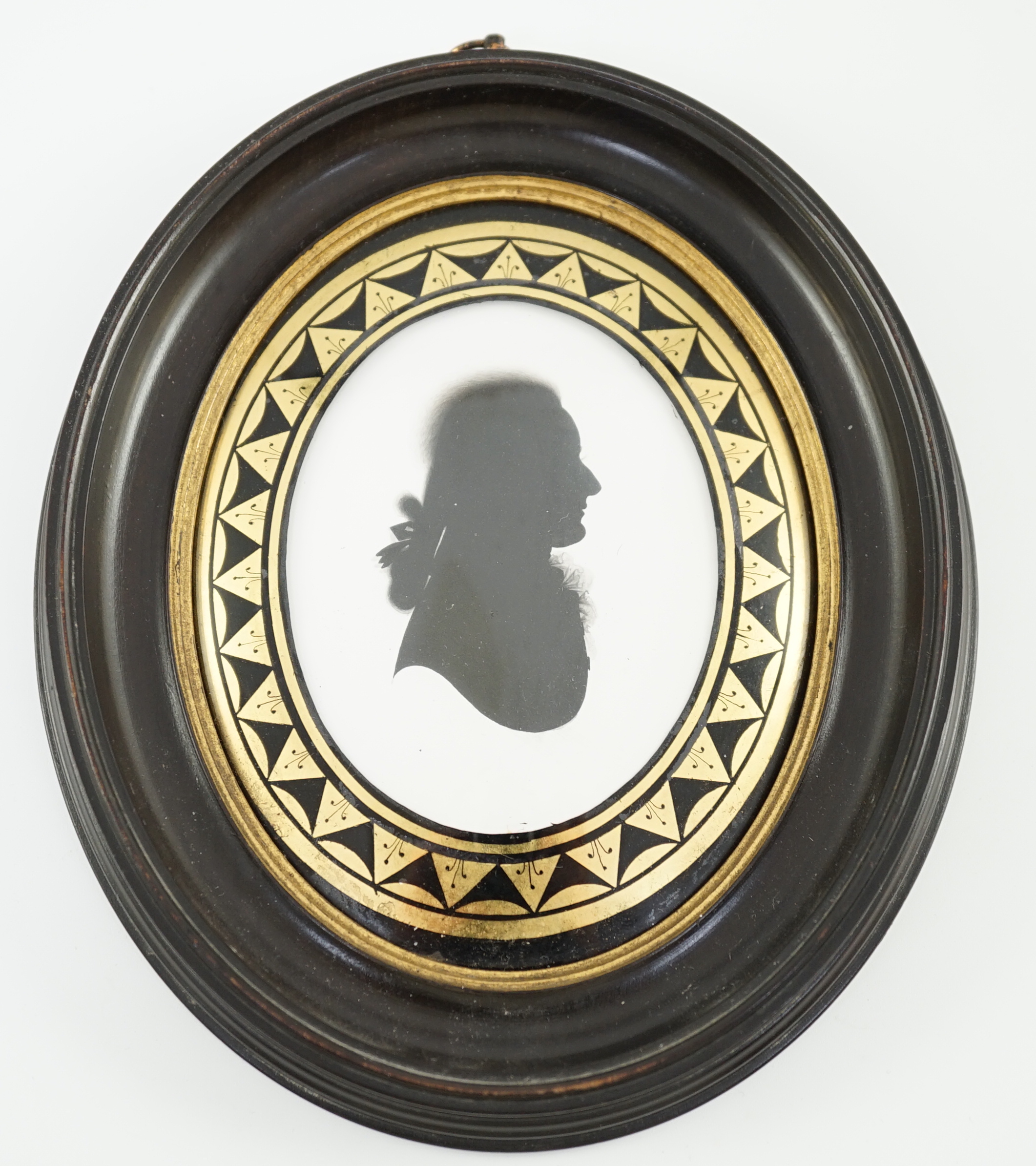 John Miers (1756-1821), Silhouette of a gentleman, painted plaster, 8.8 x 7cm.